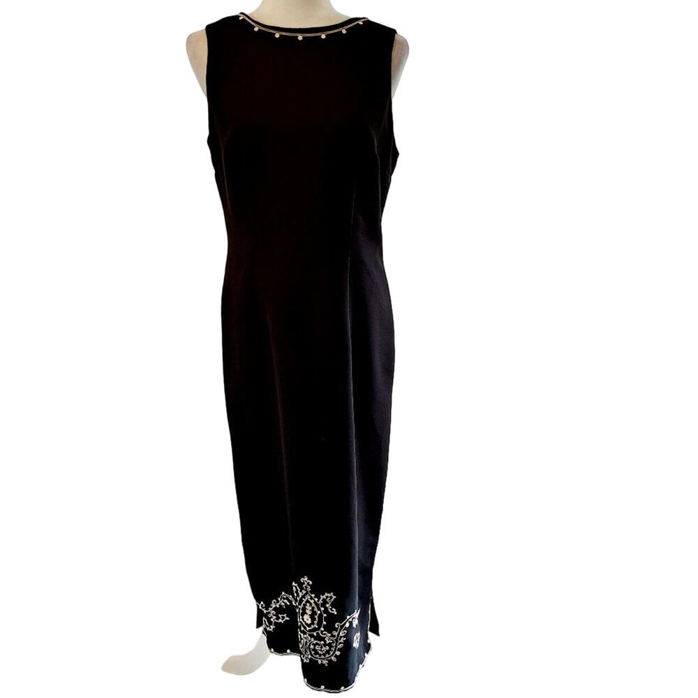 Megan Lee Sleeveless Embroidered Dress